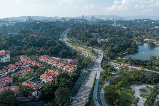 Pemandangan bahagian selatan Bukit Persekutuan, menghadap ke arah barat laut, 2009