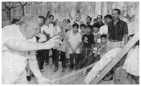 Figure 14: Whipping demonstration carried out to the visitors (1997)